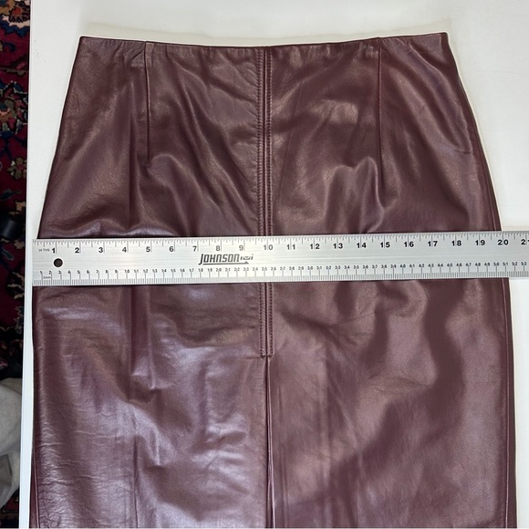 Elie Tahari Rich Claret (wine) Leather Pencil Skirt. Fully lined. Size 14. NEW! - Picture 11 of 14